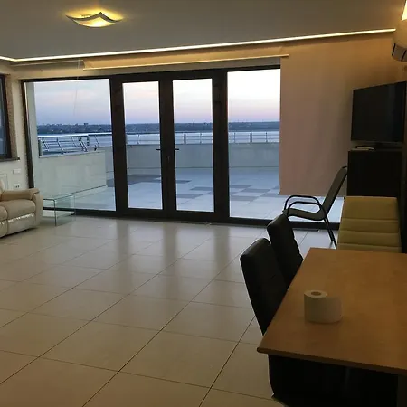 Penthouse Mamaia Apartment *